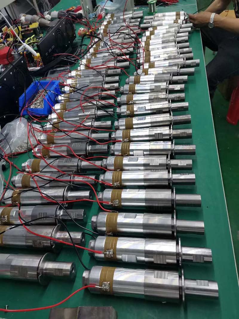 piezoelectric ultrasonic welding transducer